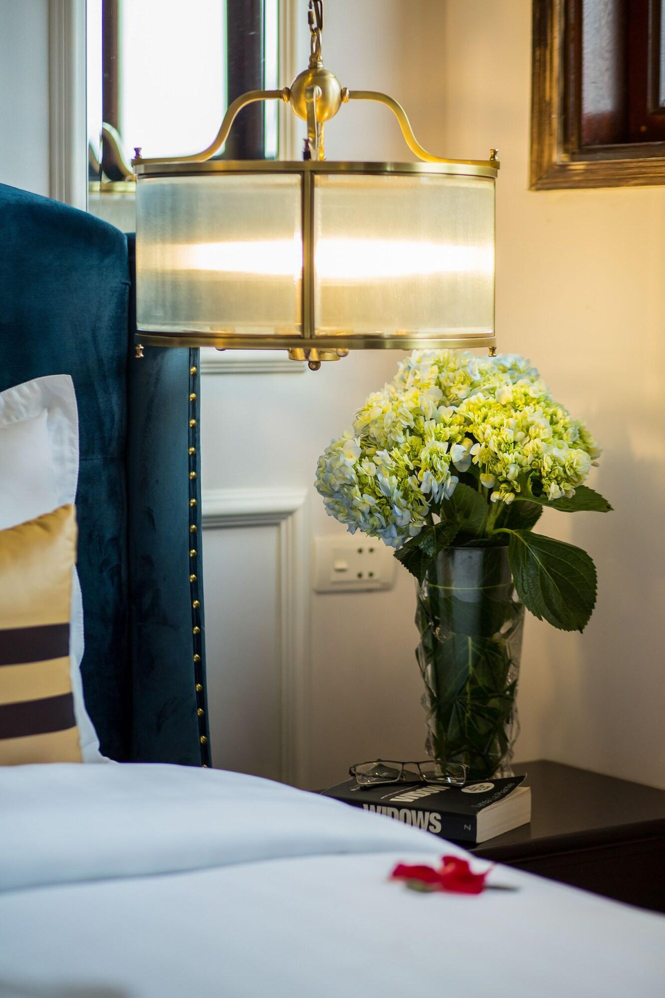 S Central Hotel And Spa Ханой Экстерьер фото