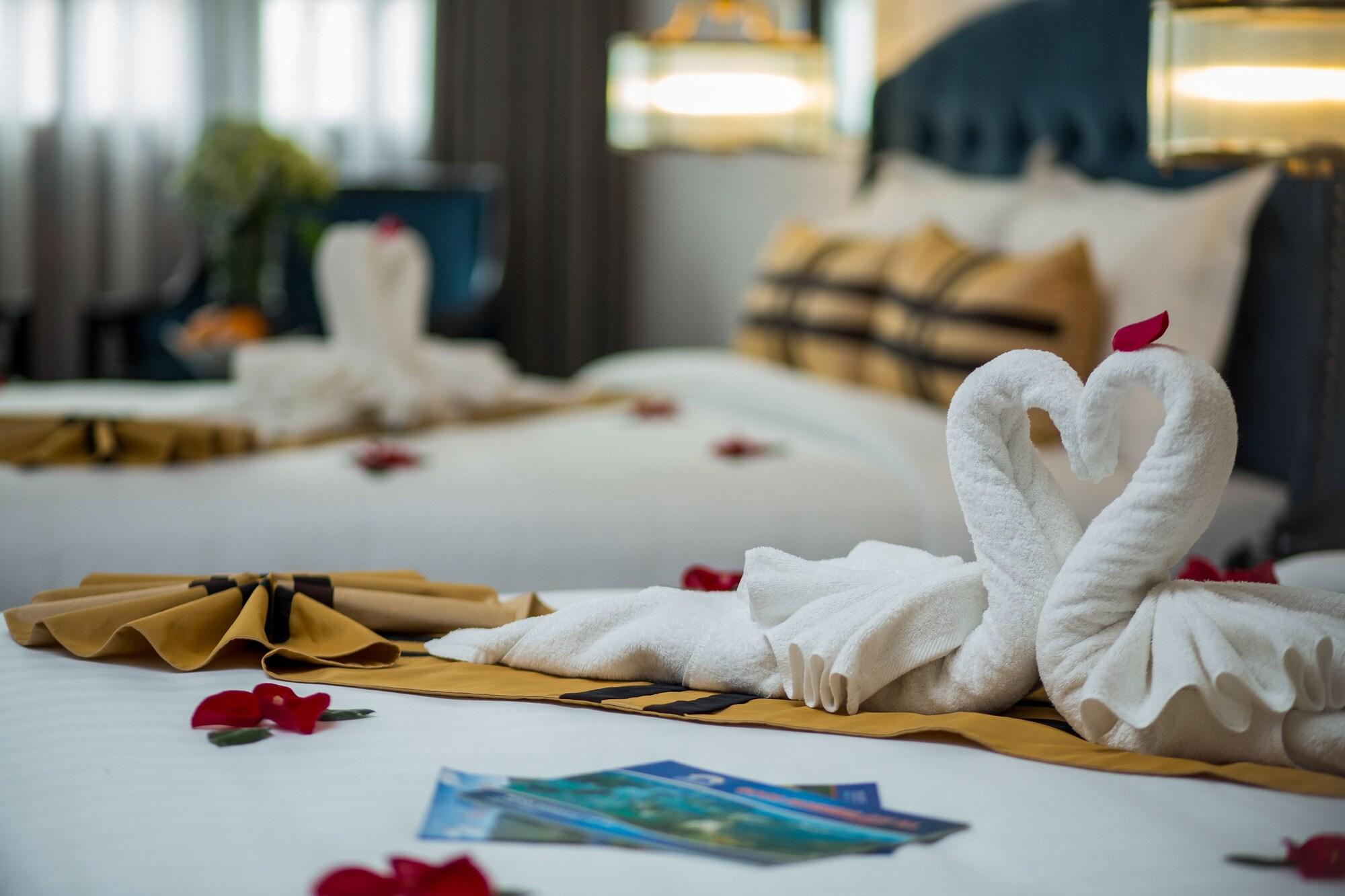 S Central Hotel And Spa Ханой Экстерьер фото